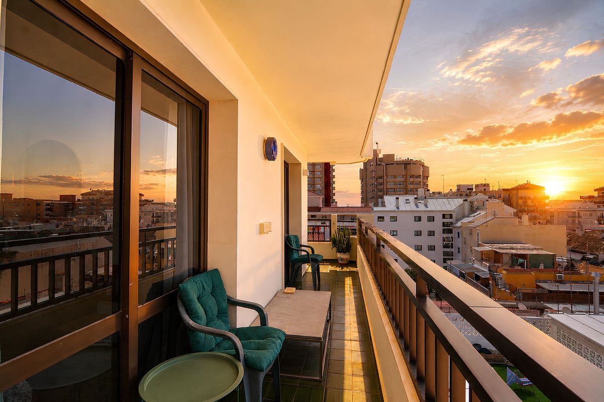 Квартира на среднем этаже в Fuengirola, Fuengirola, 3/12