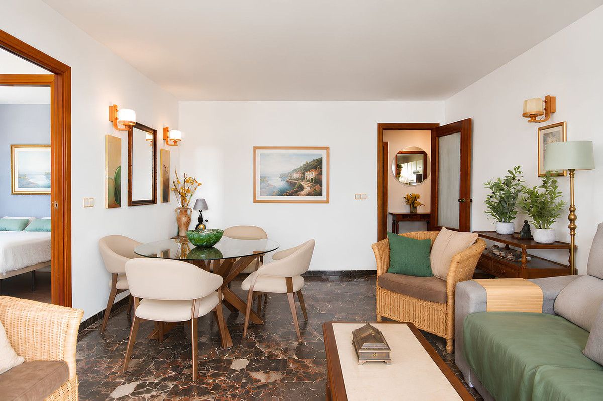 Квартира на среднем этаже в Fuengirola, Fuengirola, 8/12
