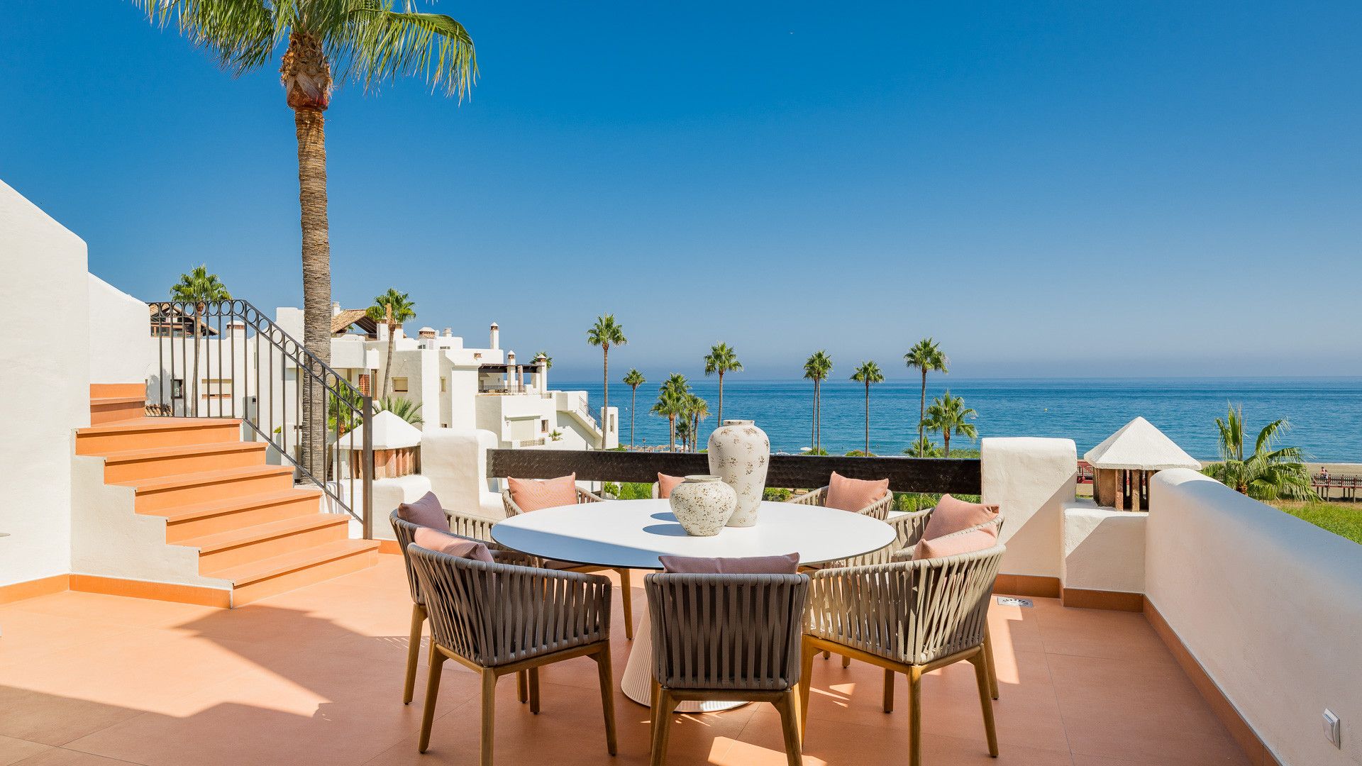 Penthouse in Estepona, Bahía del Velerín, Estepona, 1/12