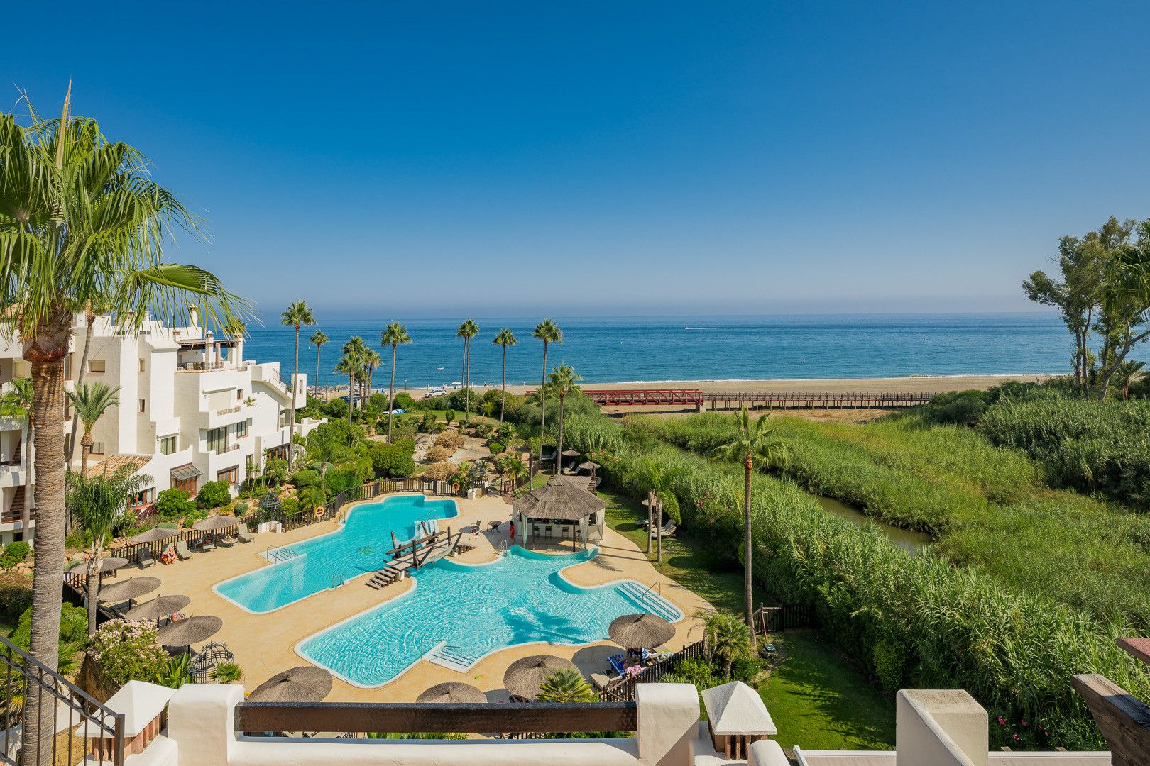 Penthouse in Estepona, Bahía del Velerín, Estepona, 10/12