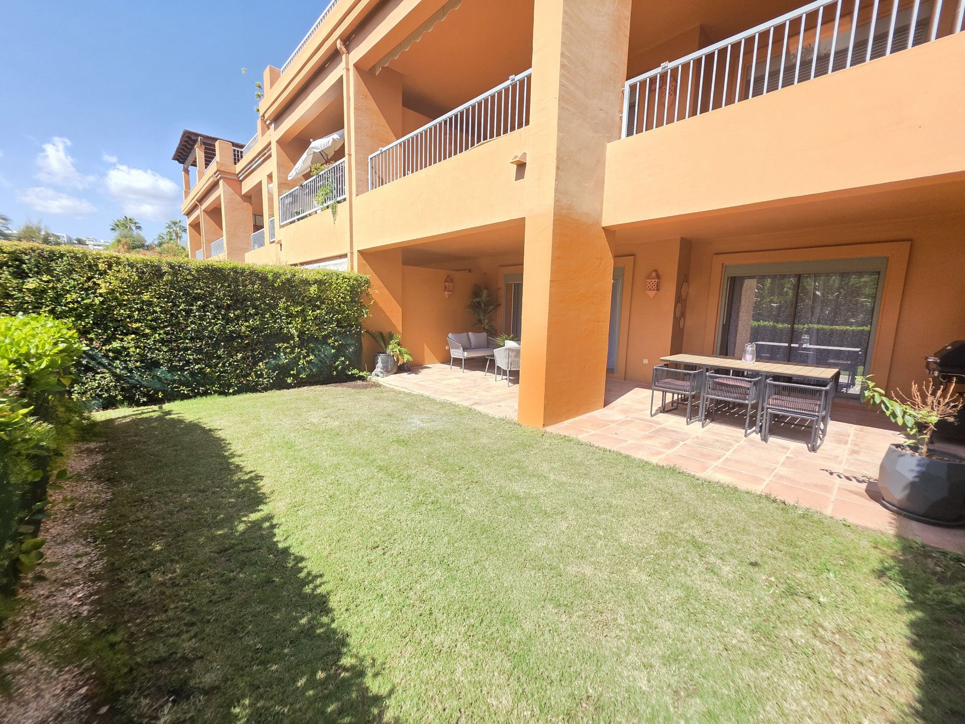Gelijkvloers appartement in Estepona, Benatalaya, Estepona, 1/12