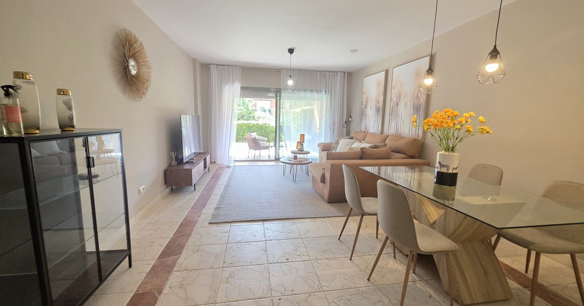 Gelijkvloers appartement in Estepona, Benatalaya, Estepona, 2/12