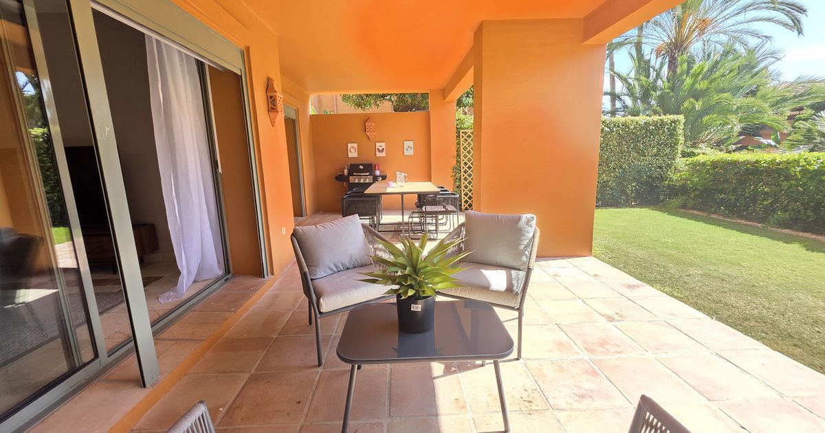 Gelijkvloers appartement in Estepona, Benatalaya, Estepona, 3/12
