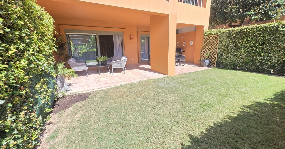 Gelijkvloers appartement in Estepona, Benatalaya, Estepona, 4/12
