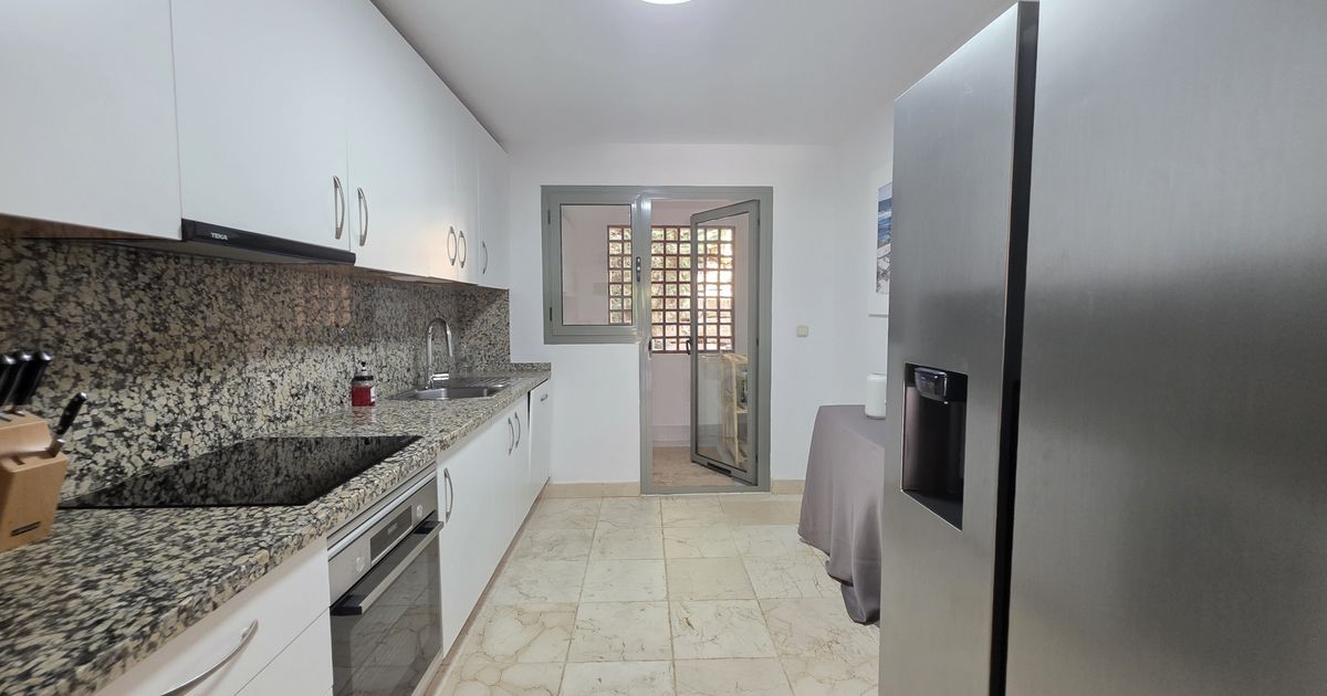 Gelijkvloers appartement in Estepona, Benatalaya, Estepona, 6/12
