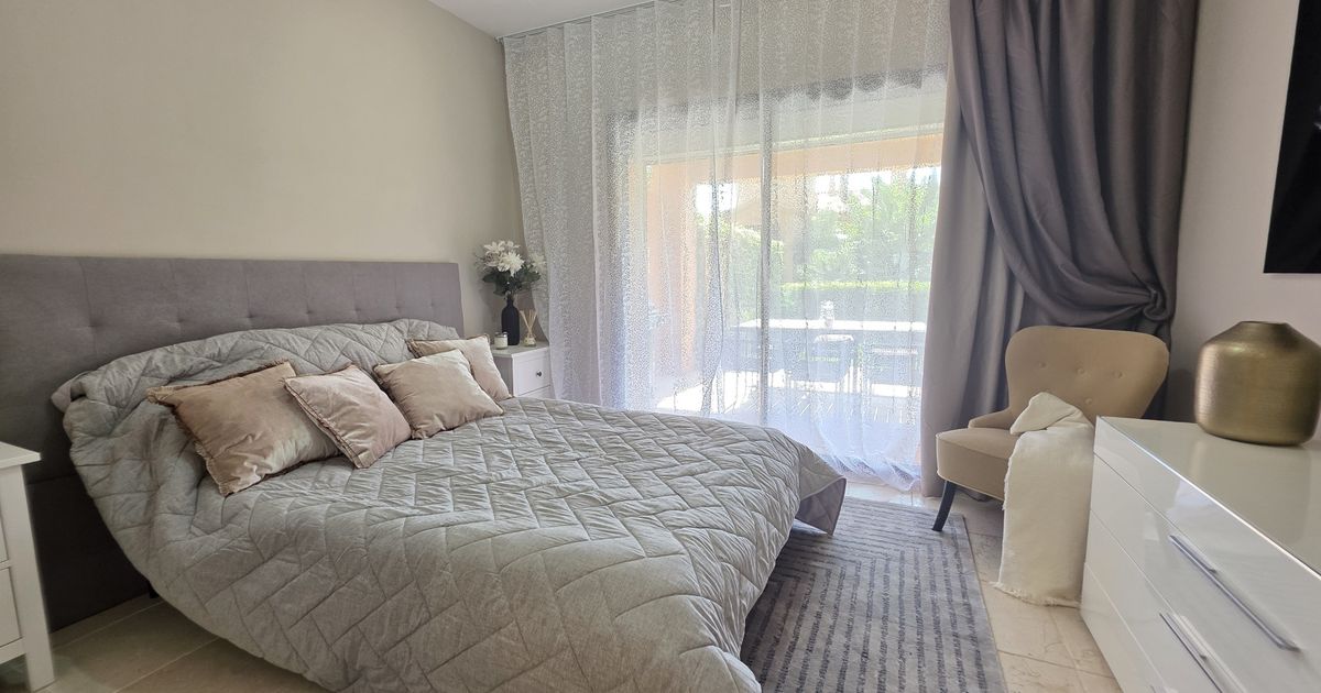 Gelijkvloers appartement in Estepona, Benatalaya, Estepona, 8/12