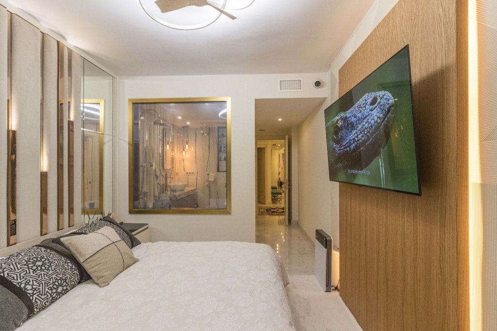 Apartamento en Planta Media en Puerto Banús, Puerto Banús, 7/12