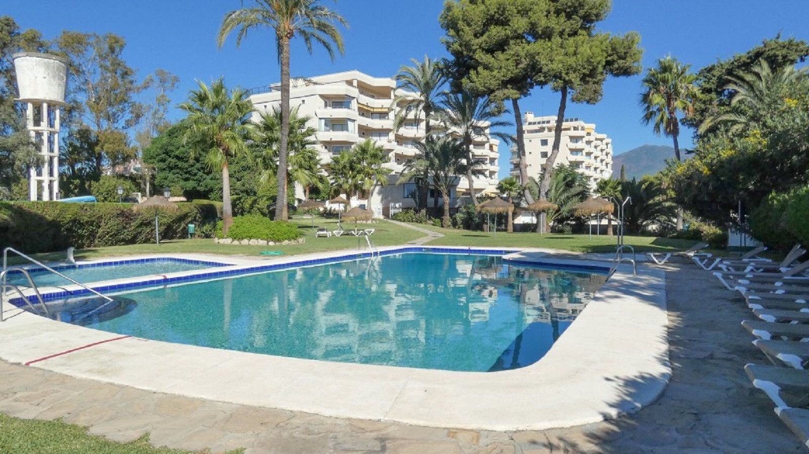 Апартаменты в Estepona, Atalaya, Estepona, 1/12
