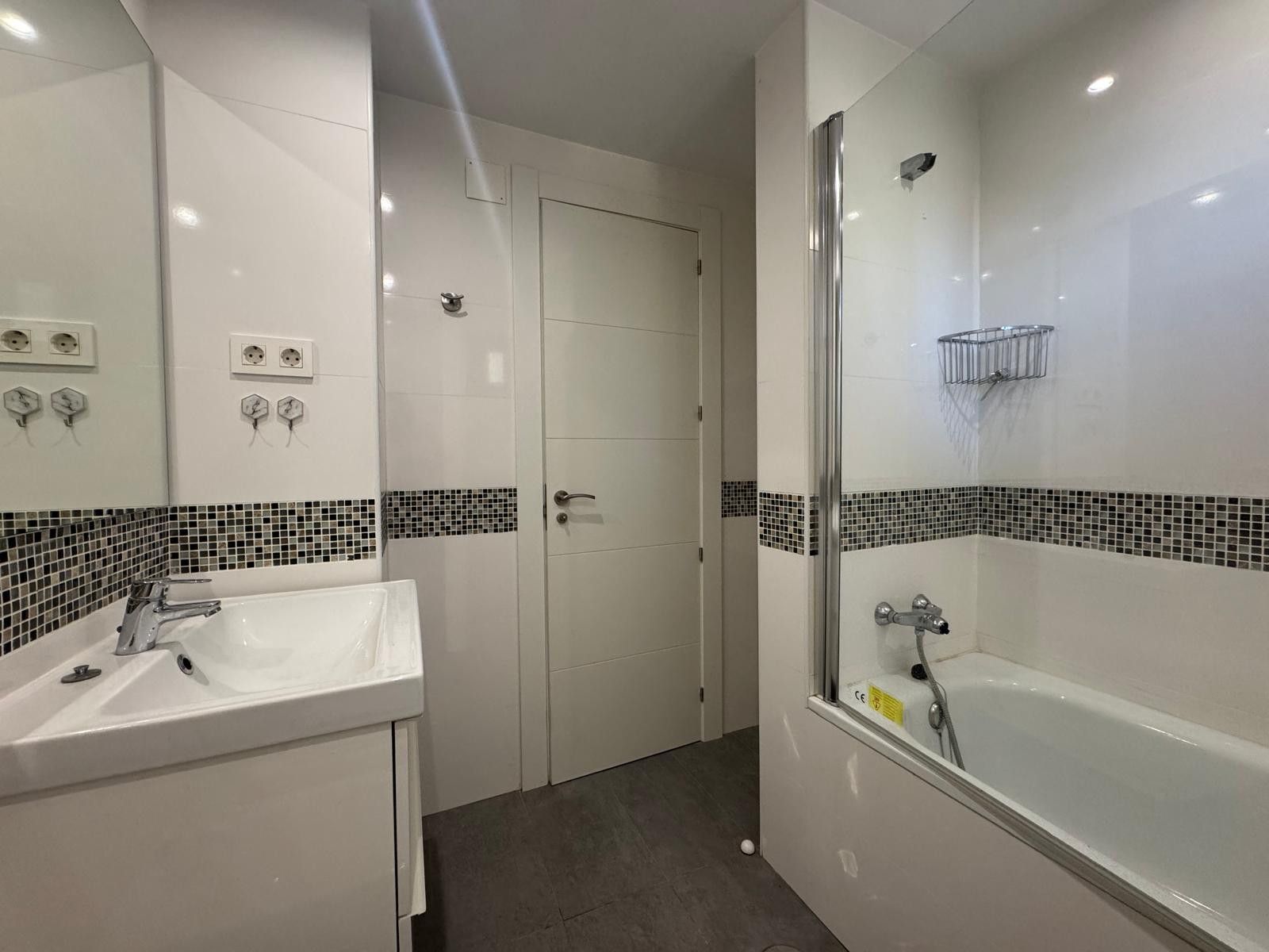 Апартаменты в Estepona, Atalaya, Estepona, 12/12