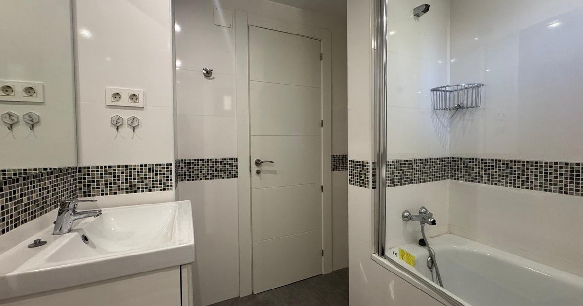 Апартаменты в Estepona, Atalaya, Estepona, 12/12