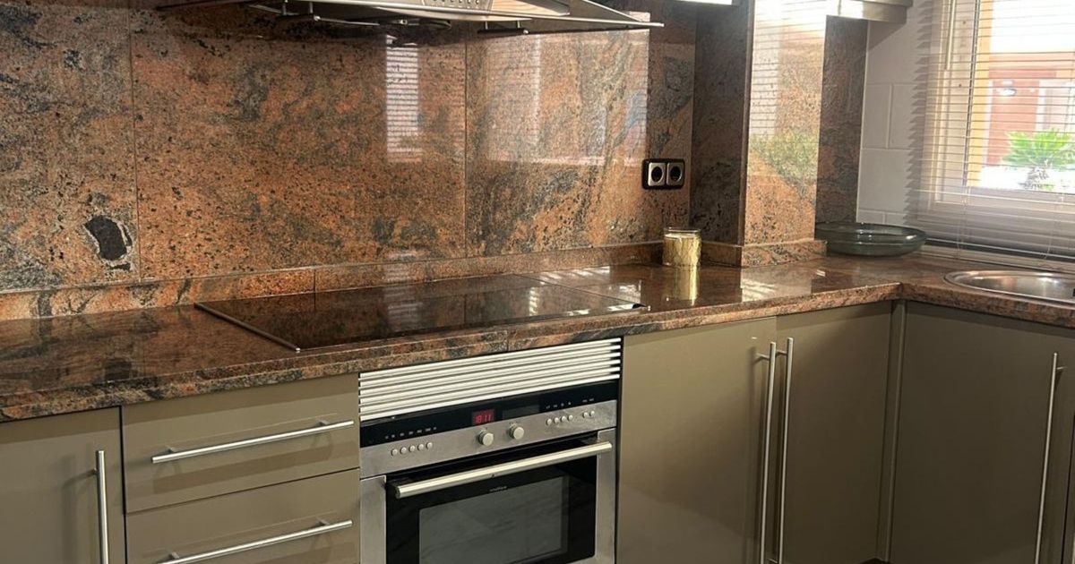 Appartement à l'étage intermédiaire à Marbella, Marbella, 12/12