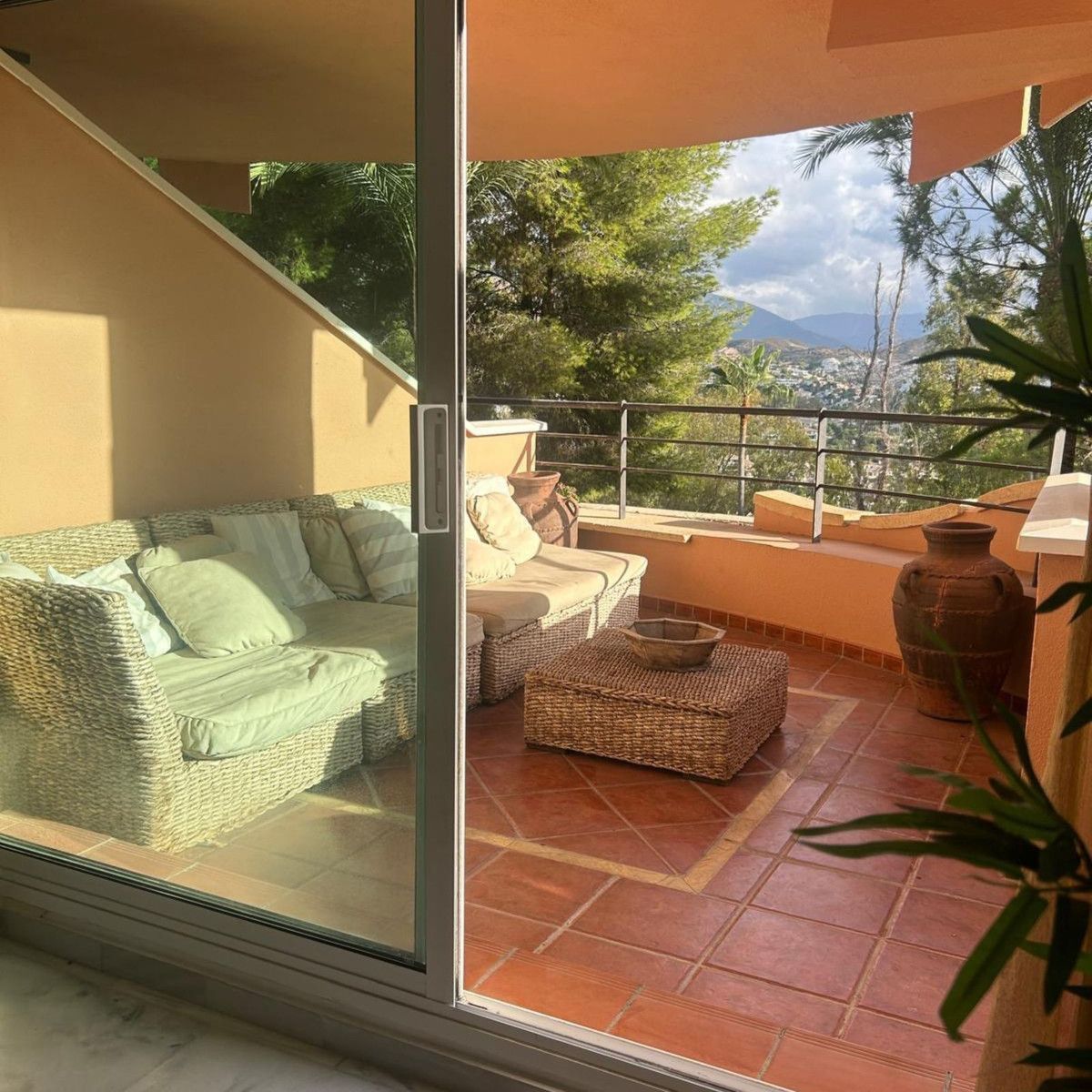 Appartement à l'étage intermédiaire à Marbella, Marbella, 3/12