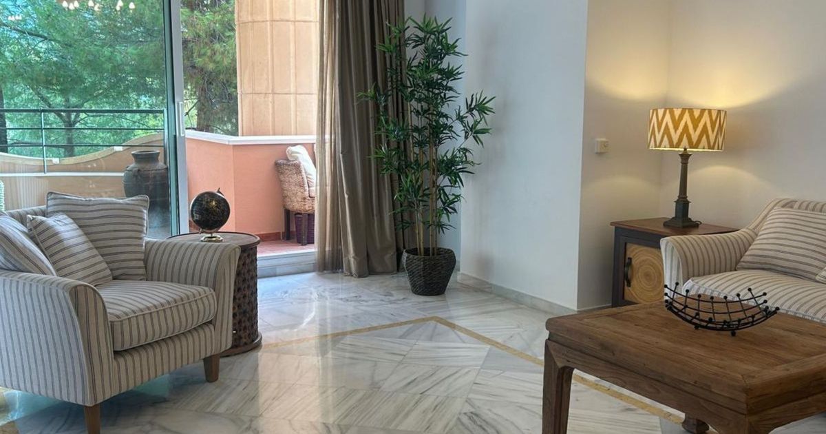 Appartement à l'étage intermédiaire à Marbella, Marbella, 4/12