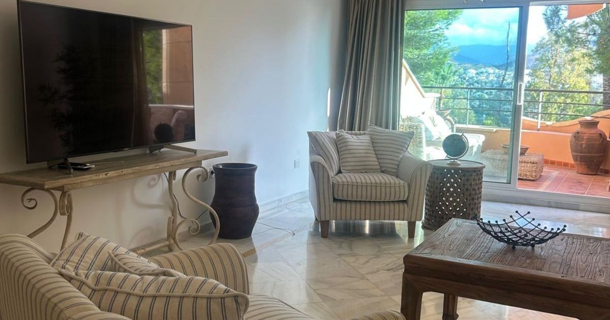 Appartement à l'étage intermédiaire à Marbella, Marbella, 5/12