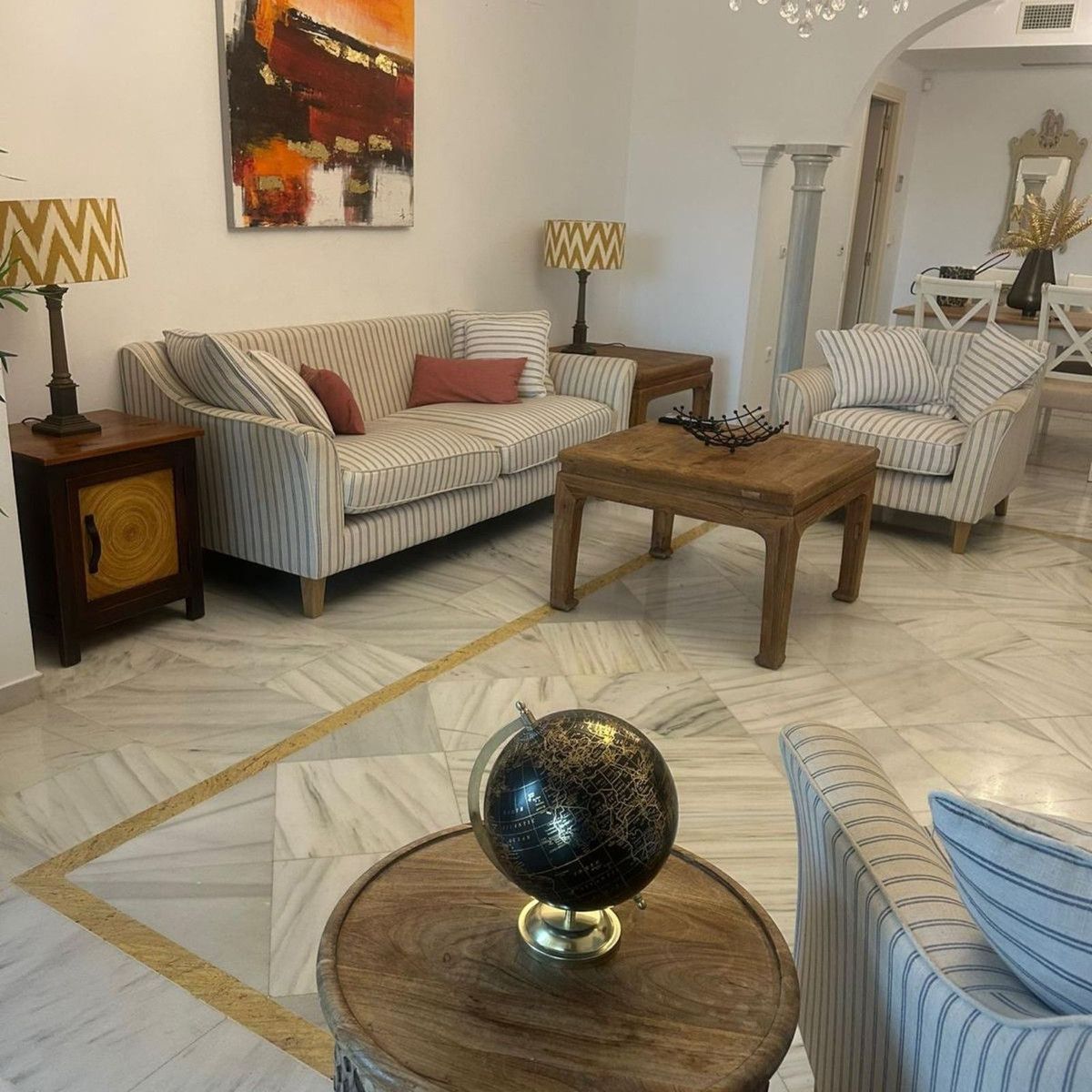 Appartement à l'étage intermédiaire à Marbella, Marbella, 6/12