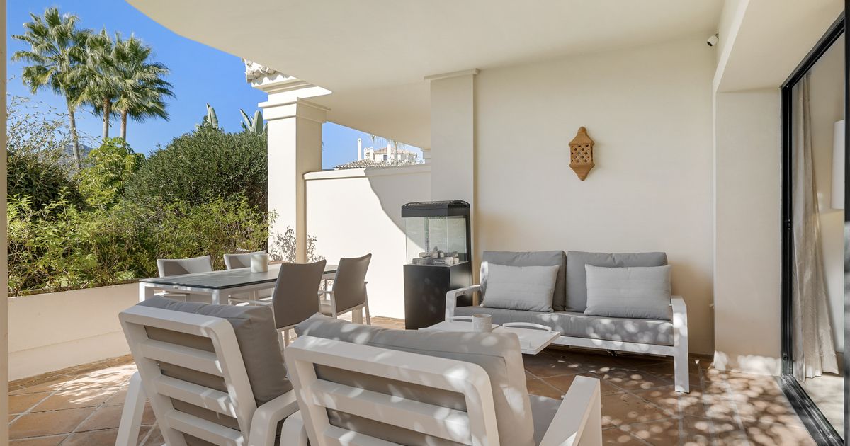 Apartamento en Planta Baja en Benahavís, Los Capanes del Golf, Benahavis, 7/12