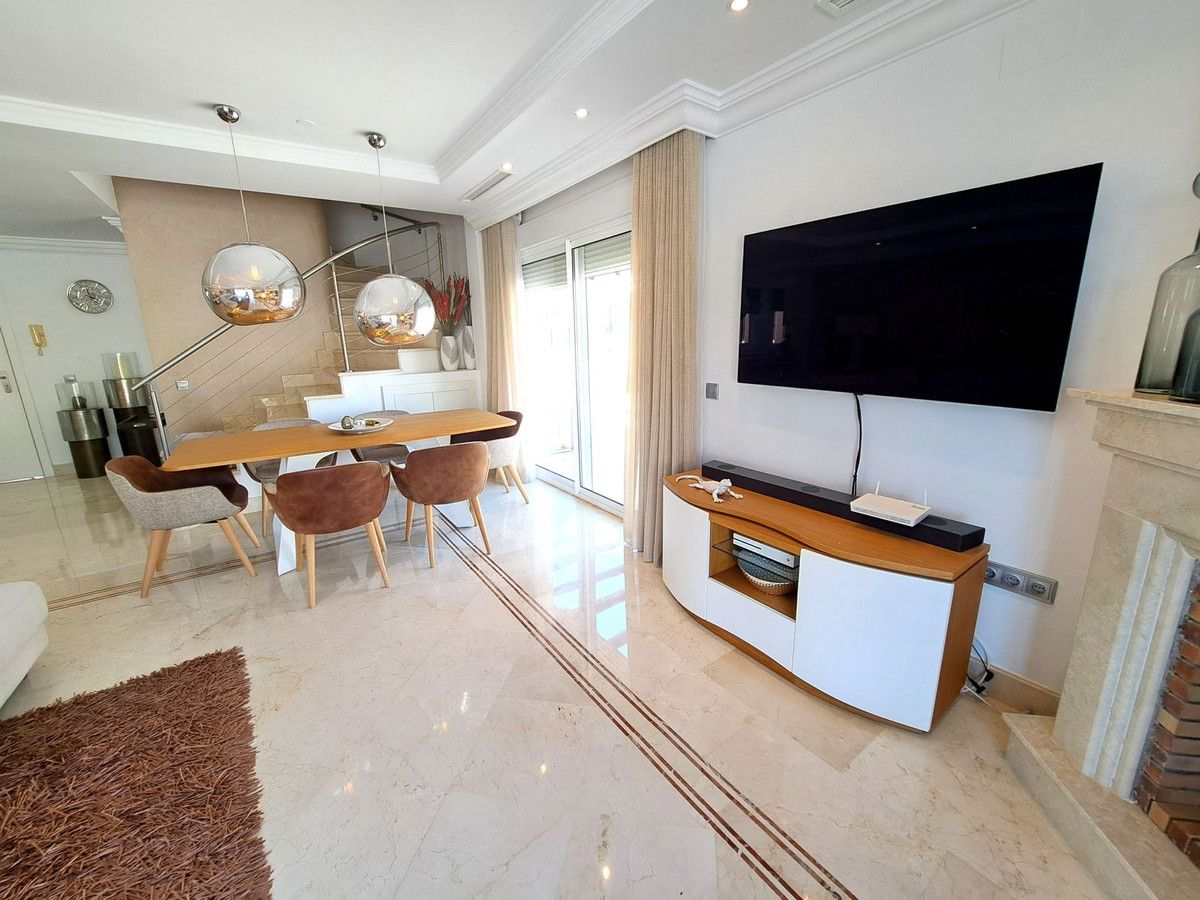 Penthouse Duplex in Nueva Andalucía, Nueva Andalucía, 3/12