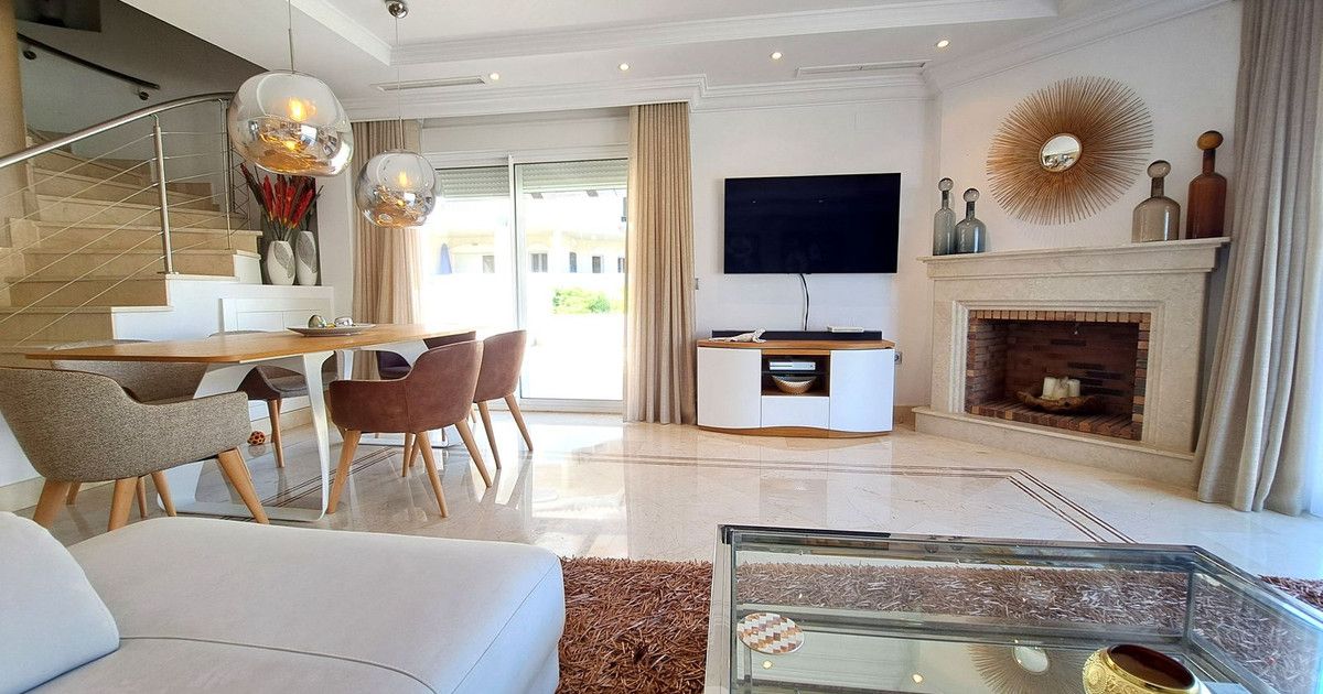 Penthouse Duplex in Nueva Andalucía, Nueva Andalucía, 5/12
