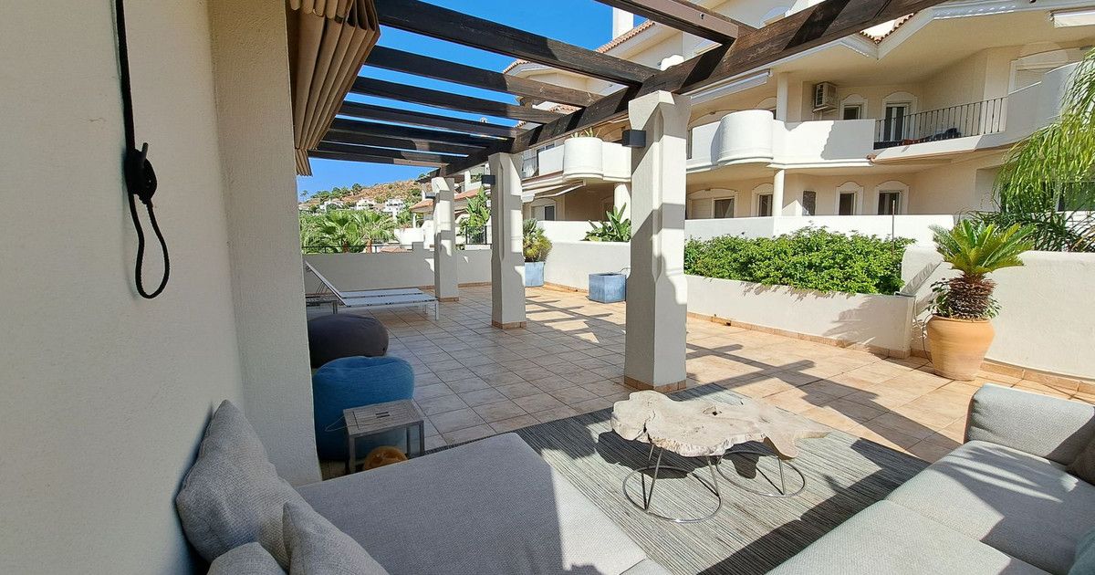 Penthouse Duplex in Nueva Andalucía, Nueva Andalucía, 9/12