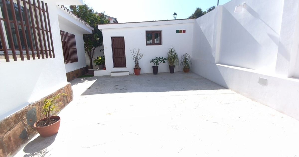 Freistehende Villa in Alhaurín de la Torre, Alhaurín de la Torre, 2/12