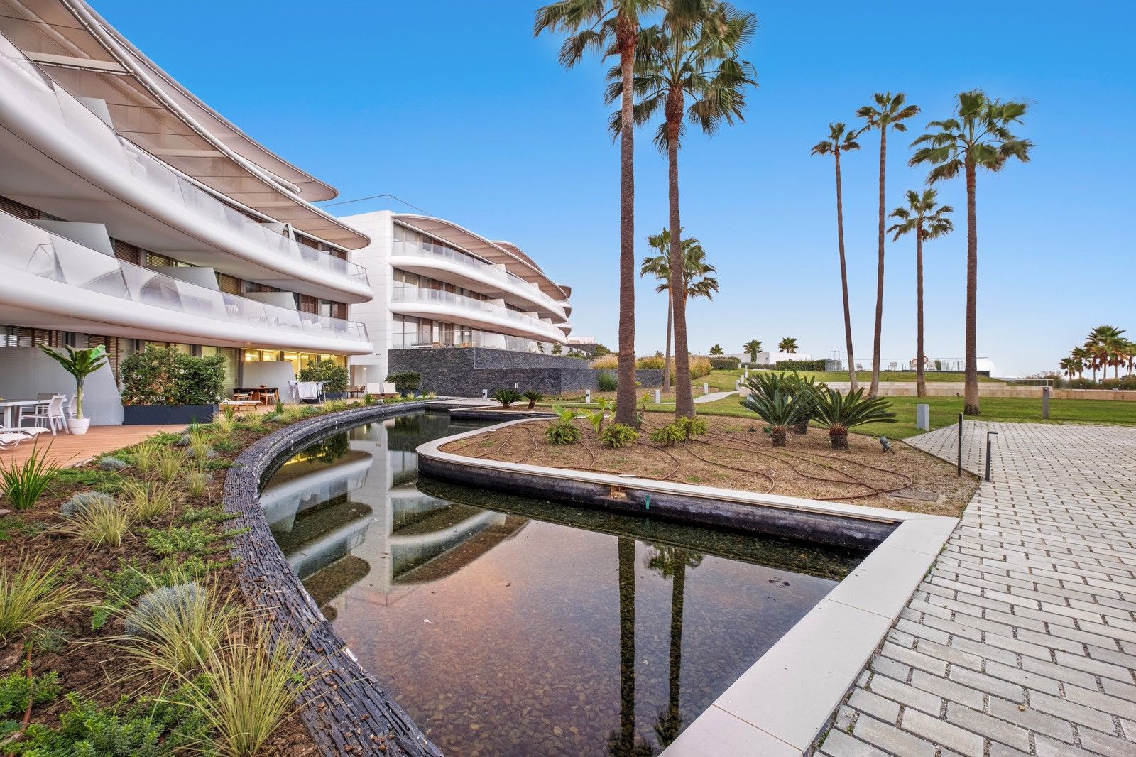 Ground Floor Apartment in Estepona, Guadalobon, Estepona, 1/12