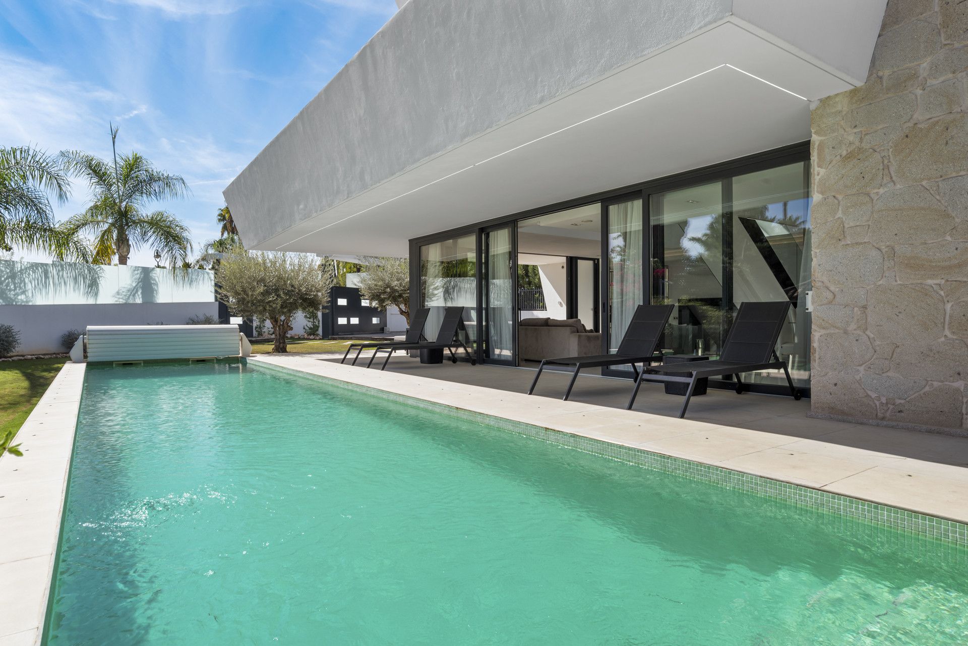 House in Nueva Andalucia, La Cerquilla, Nueva Andalucia, 2/12