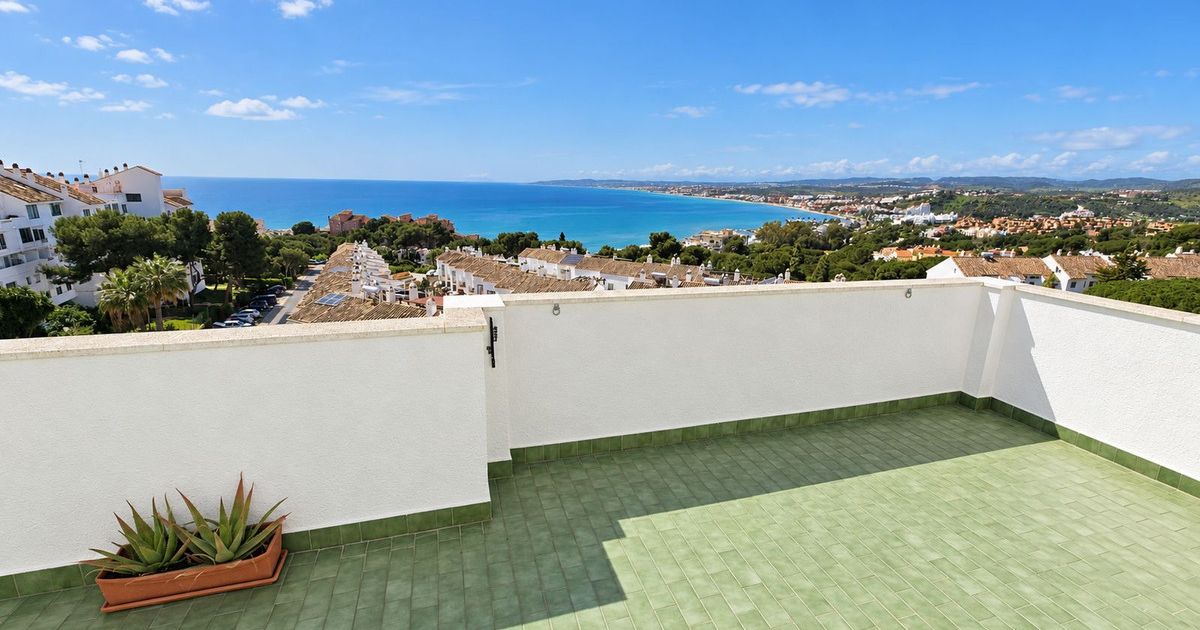 Penthouse in Estepona, Estepona, 1/12