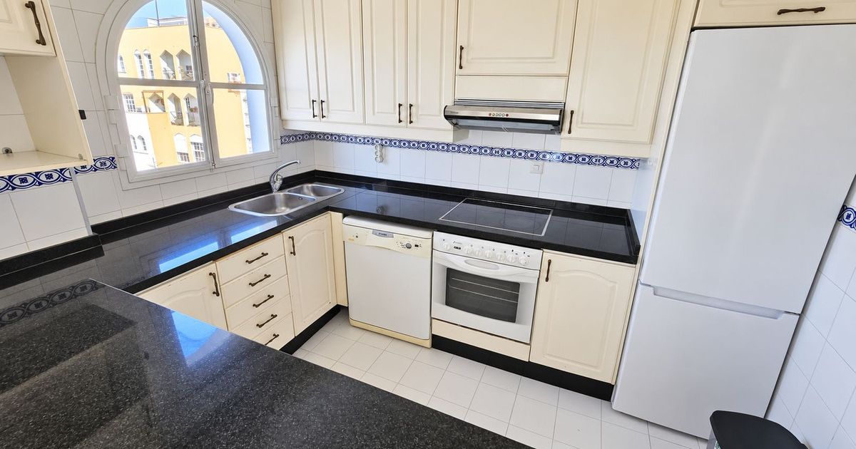 Penthouse in Estepona, Estepona, 7/12
