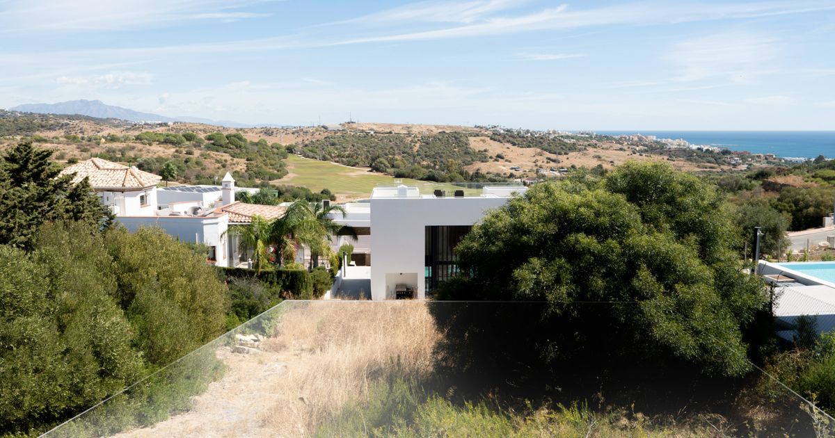Plot in Estepona, Valle Romano, Estepona, 1/12
