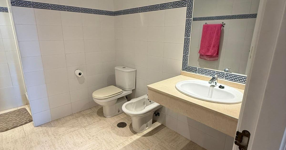 Apartment in San Pedro de Alcantara, Los Almendros II, San Pedro de Alcantara, 8/12