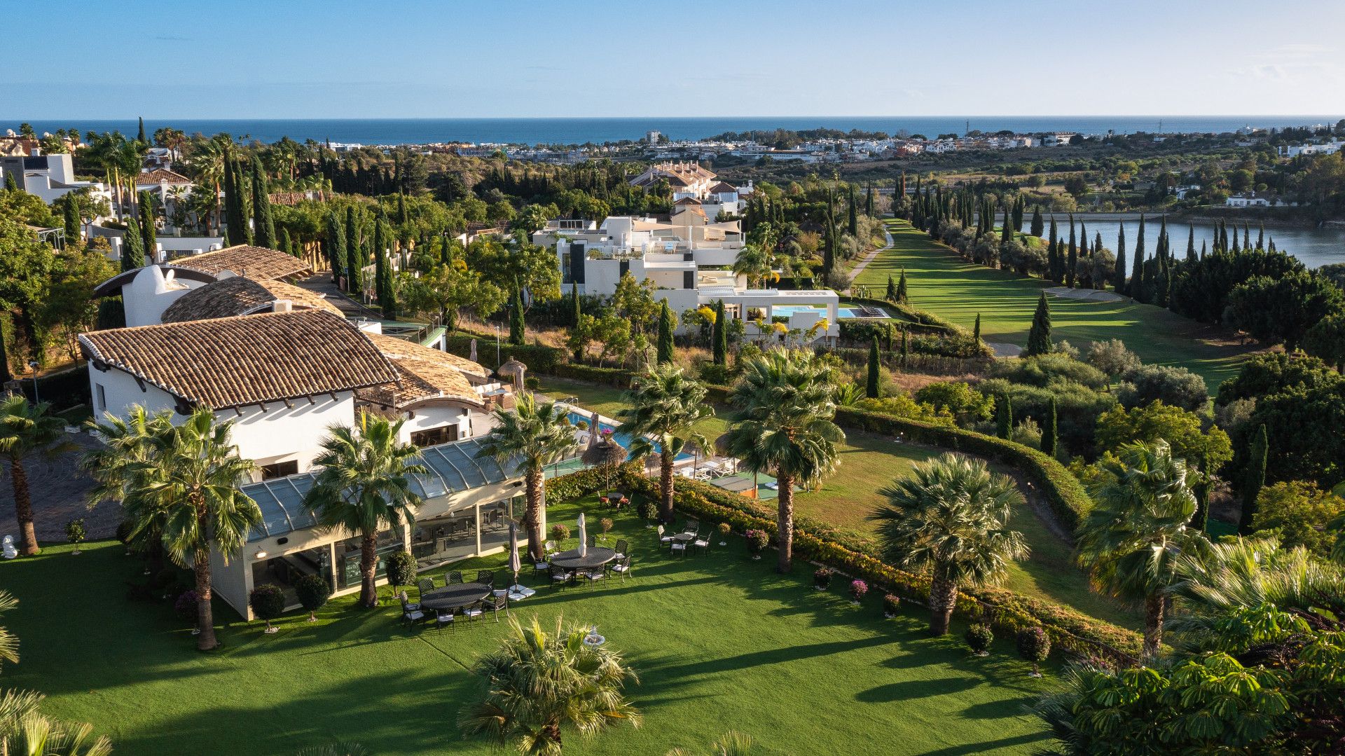 Villa in Benahavis, Los Flamingos, Benahavis, 1/12