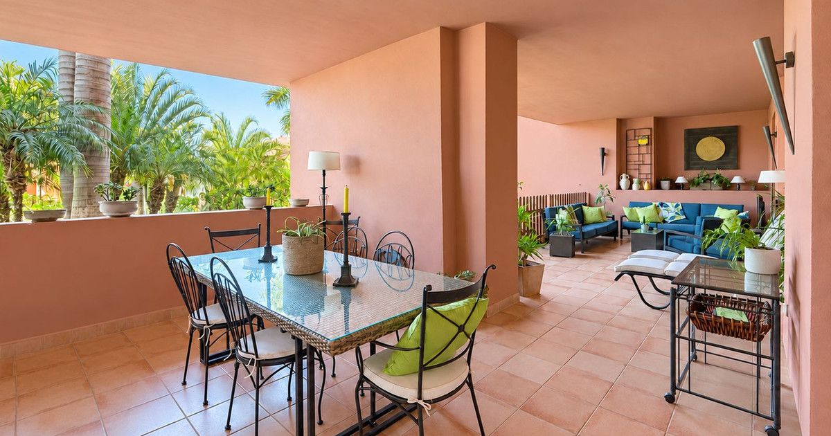 Ground Floor Apartment in Estepona, Estepona, 2/12