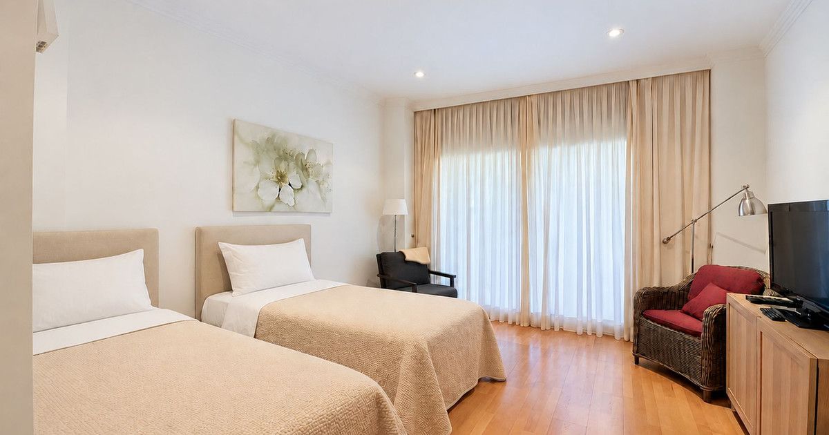 Ground Floor Apartment in Estepona, Estepona, 12/12