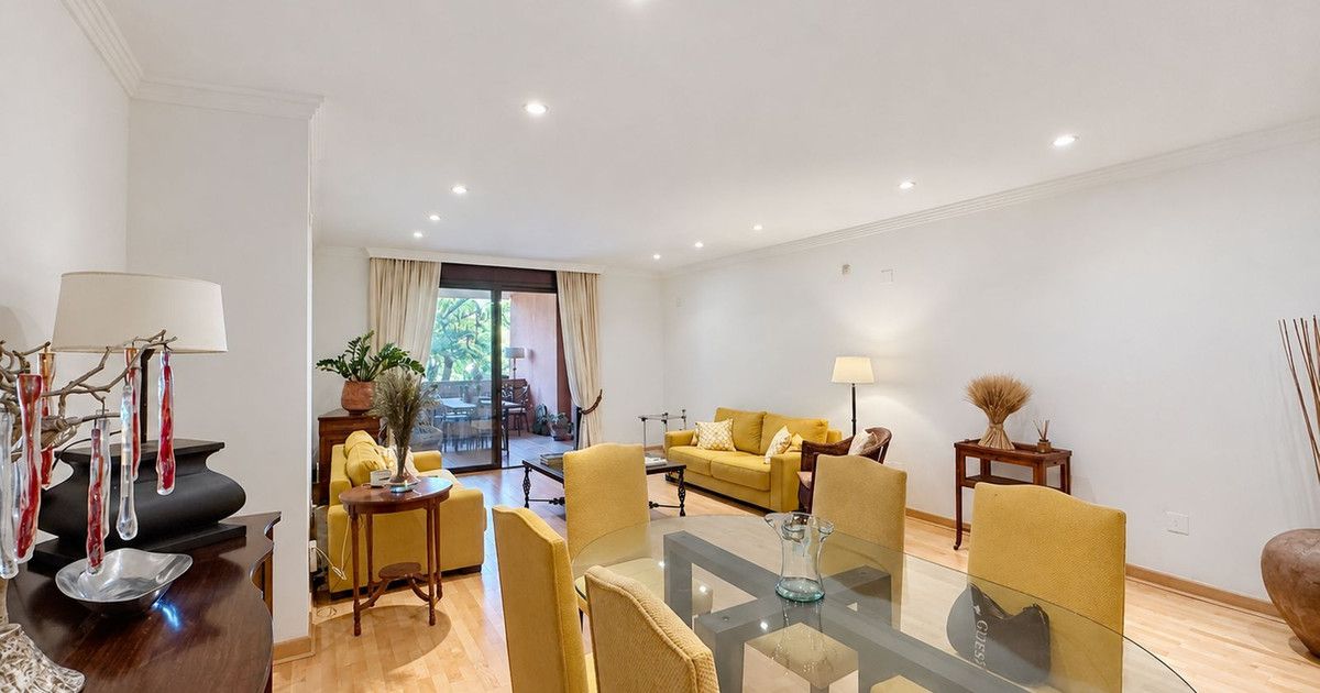 Ground Floor Apartment in Estepona, Estepona, 6/12