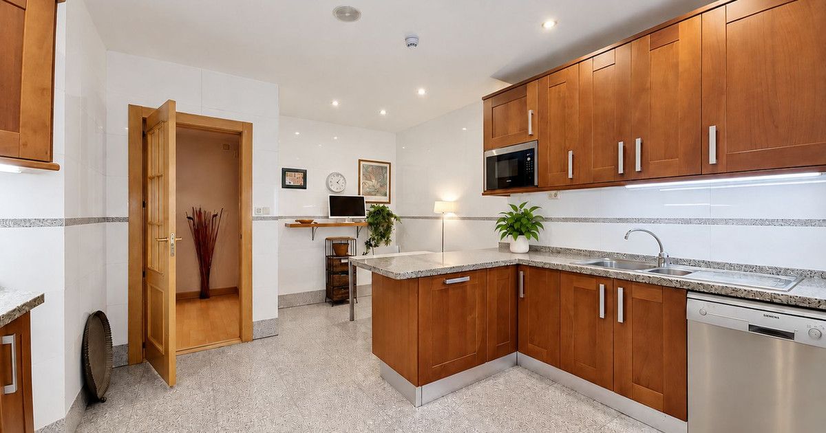 Ground Floor Apartment in Estepona, Estepona, 9/12