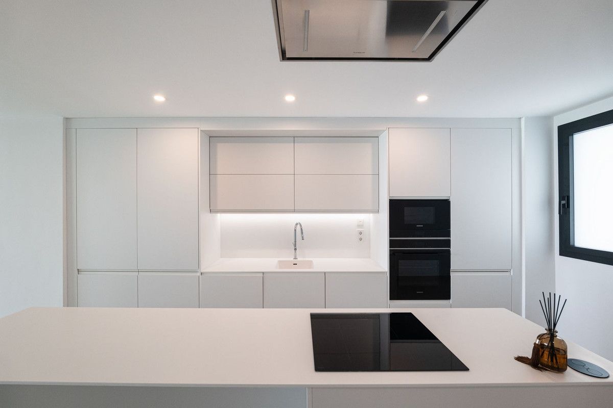 Ground Floor Apartment in Estepona, Estepona, 3/12