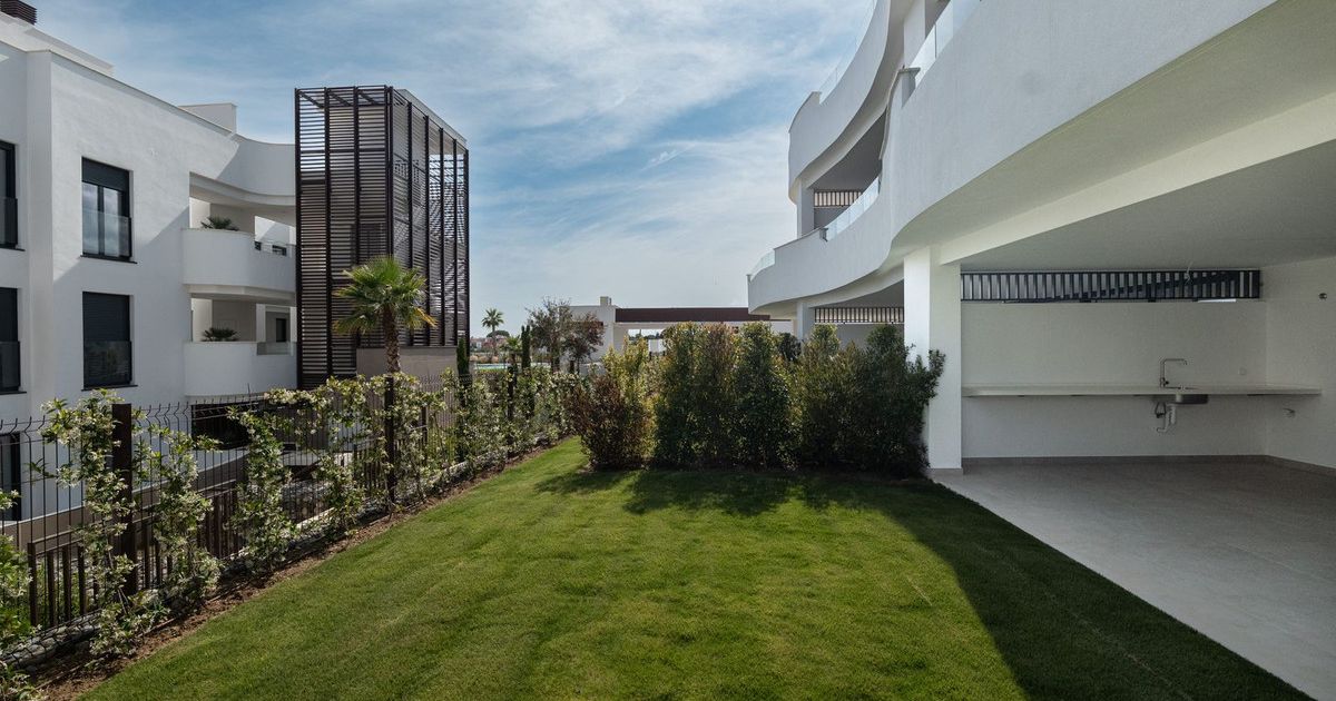 Ground Floor Apartment in Estepona, Estepona, 9/12