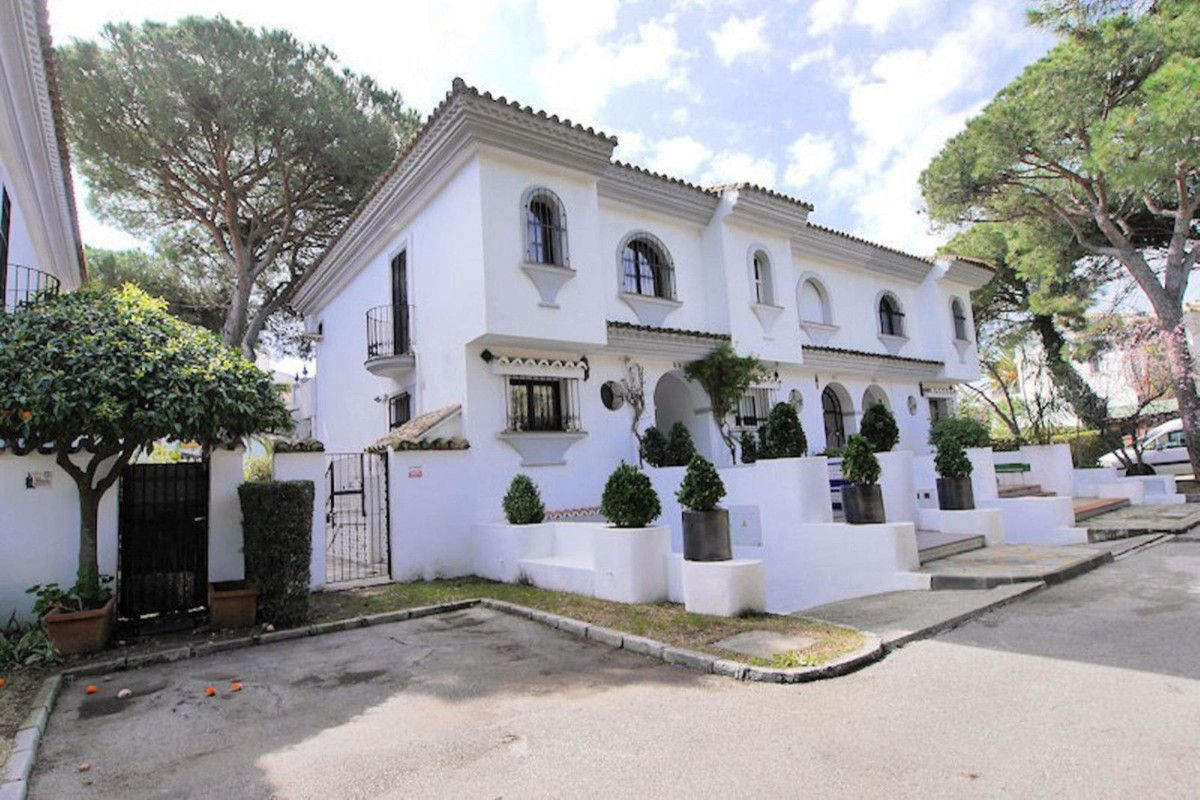 Таунхаус в Puerto de Cabopino, Puerto de Cabopino, 9/12