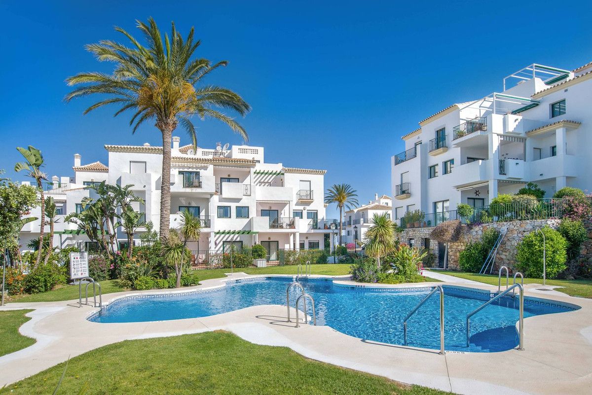 Apartamento de planta media en Alhaurin Golf, Alhaurin Golf, 1/12