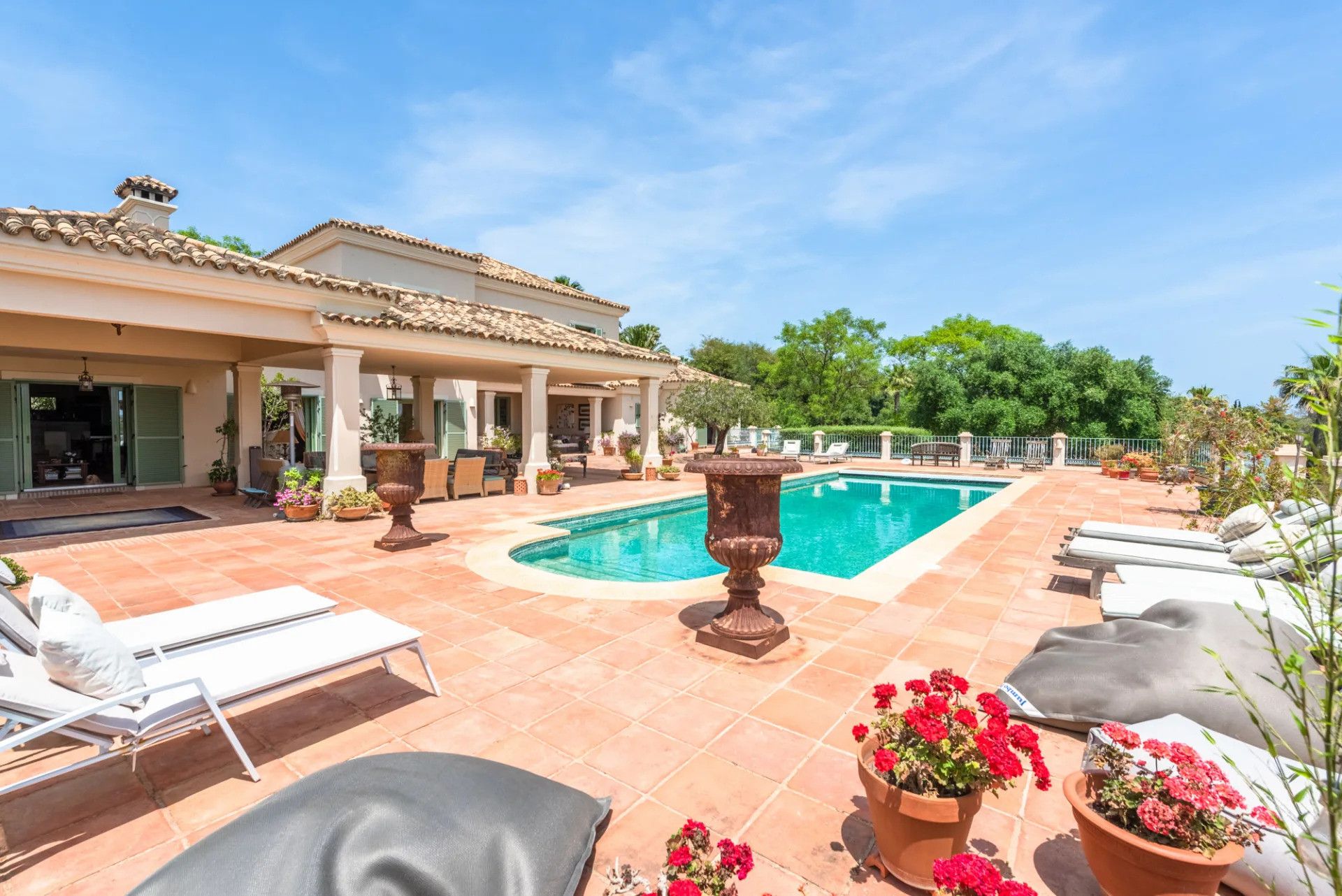 Villa in Sotogrande, Zona F, Sotogrande, 4/12
