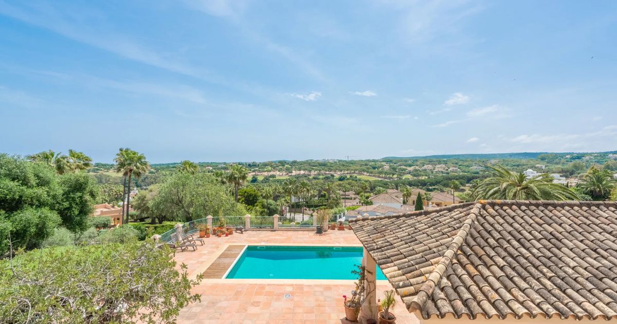 Villa in Sotogrande, Zona F, Sotogrande, 10/12