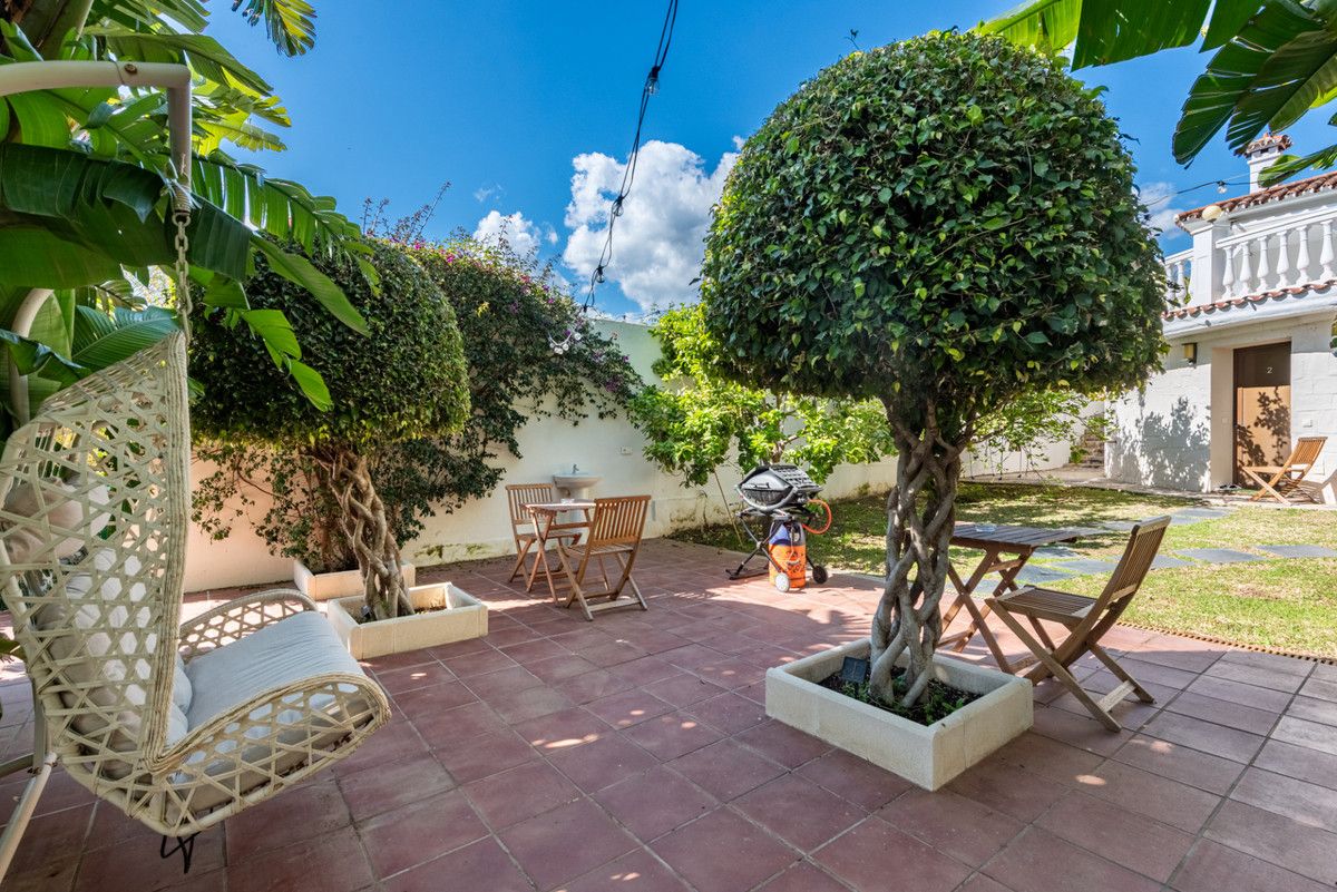 Detached Villa in Marbella, Marbella, 5/12