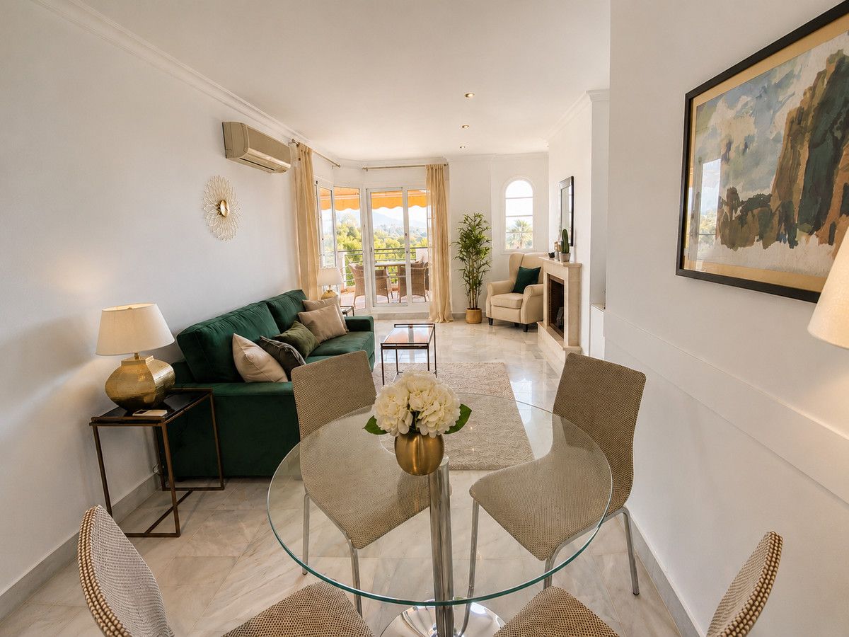 Apartament na środkowym piętrze w Nueva Andalucía, Nueva Andalucía, 11/12