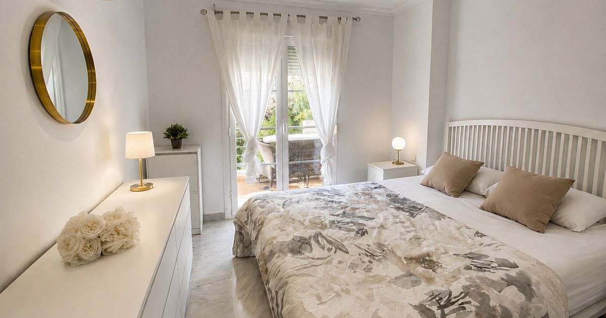 Apartament na środkowym piętrze w Nueva Andalucía, Nueva Andalucía, 5/12