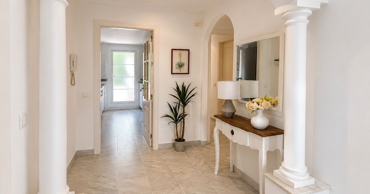 Apartament na środkowym piętrze w Nueva Andalucía, Nueva Andalucía, 9/12