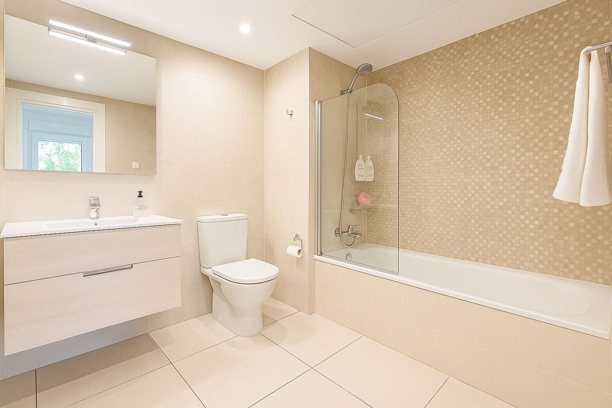 Middle Floor Apartment in Nueva Andalucía, Nueva Andalucía, 5/10