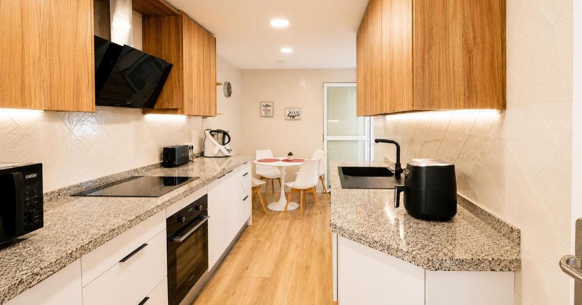 Apartamento en planta media en Elviria, Elviria, 4/12