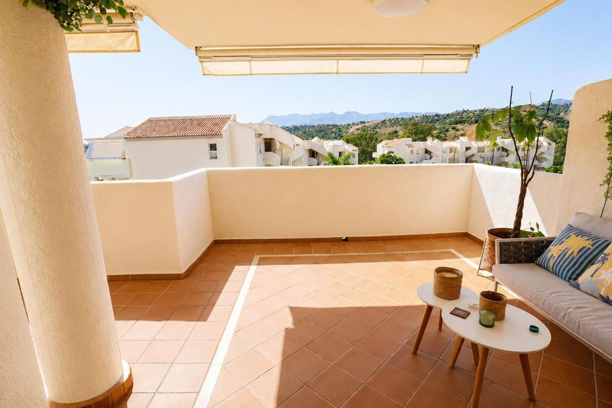 Apartamento en planta media en Elviria, Elviria, 7/12