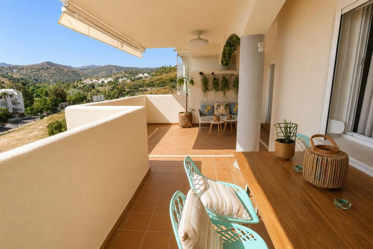 Apartamento en planta media en Elviria, Elviria, 9/12