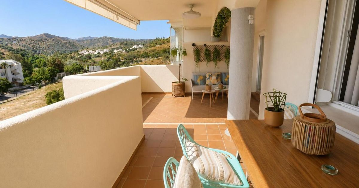 Apartamento en planta media en Elviria, Elviria, 9/12